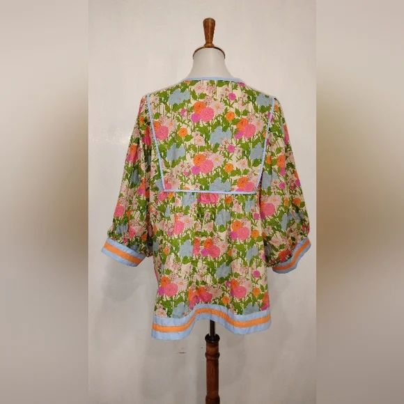 FLUFFY FLORAL BLOUSE - Picture 4 of 8